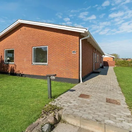 Stunning In With Wifi And 5 Bedrooms Thisted