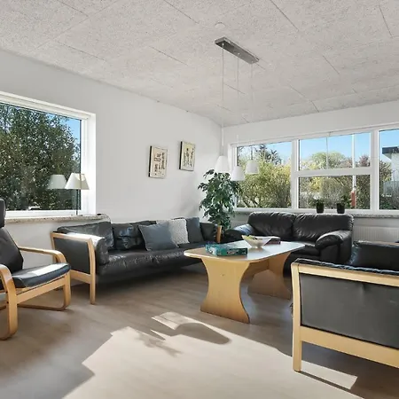 Ferienhaus Stunning In With Wifi And 5 Bedrooms