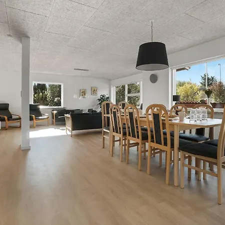 Ferienhaus Stunning In With Wifi And 5 Bedrooms