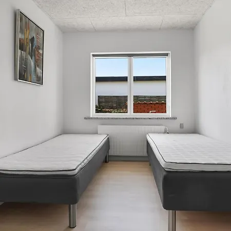 Stunning In With Wifi And 5 Bedrooms Thisted