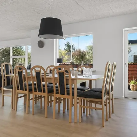 Stunning In With Wifi And 5 Bedrooms Ferienhaus Thisted